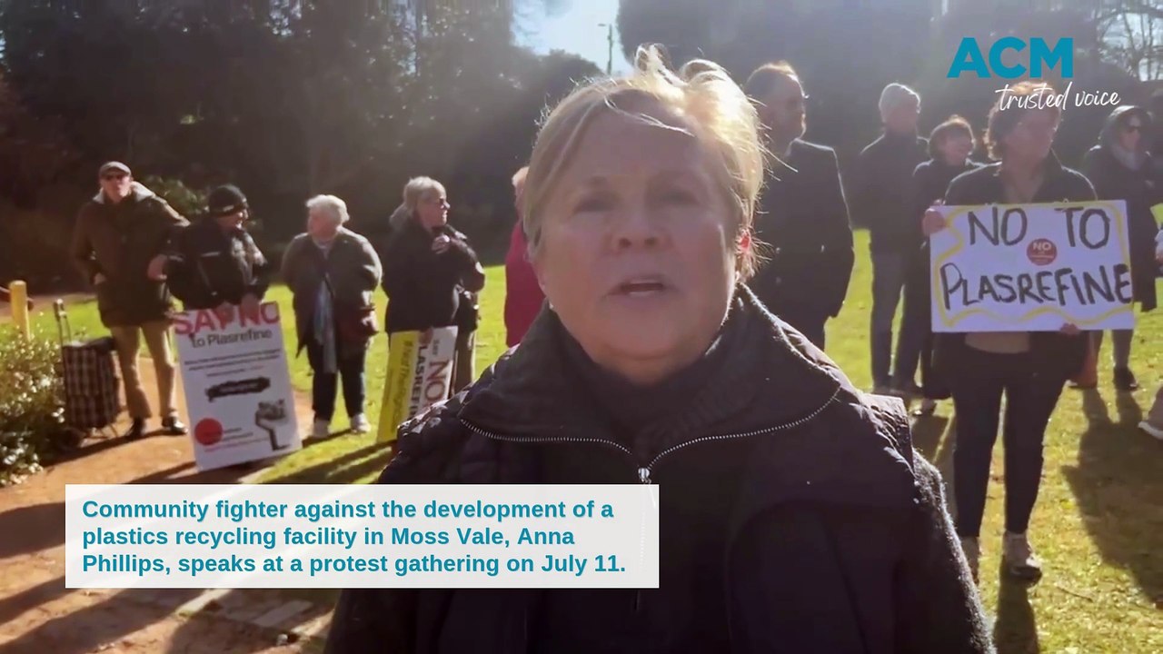 Anna Phillips at Plasrefine protest