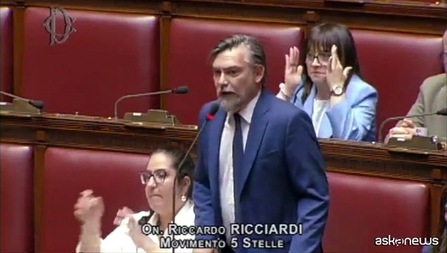 Bagarre alla Camera su elezione Geronimo La Russa all'Aci