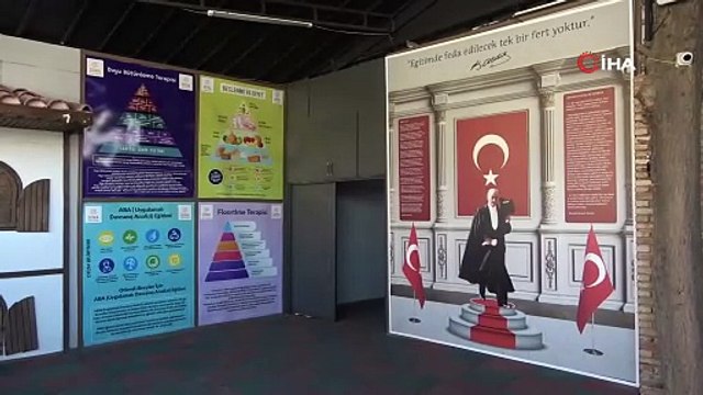 Ücretsiz eğitimle rehabilitasyon merkezi özel gereksinimli çocuklara ve ailelerine umut oluyor