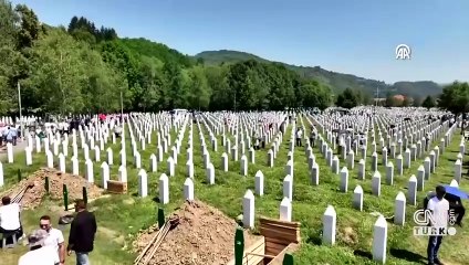 SON DAKİKA... Cumhurbaşkanı Erdoğan'dan Srebrenitsa mesajı: "30 yıla rağmen vahşice öldürülenlerin acıları dün gibi taze"
