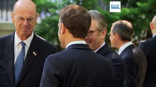 توافق لندن و پاریس برای بازگرداندن شماری از مهاجران غیرقانونی که با قایق به بریتانیا می‌رسند