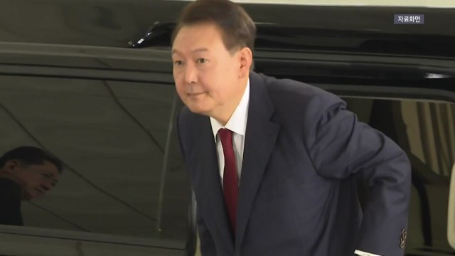 [정치 ON] 구속 후 내란 특검 첫 조사 불응...특검 상응 조치 취할 것 / YTN