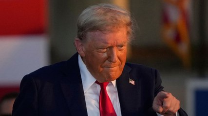 Donald Trump ने अब Canada पर फोड़ा टैरिफ बम