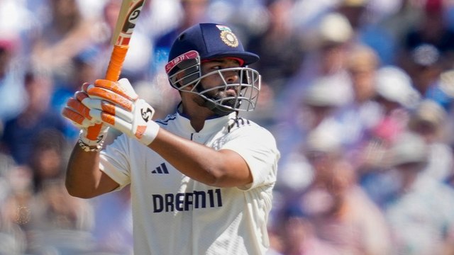 Rishabh Pant ने तोड़ा धोनी का ये रिकॉर्ड