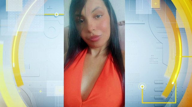 Tragédia familiar: mãe e criança em condições precárias lutam pela sobrevivência dentro de um carro d'água