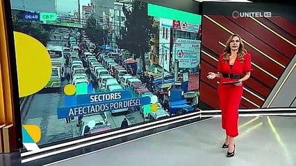 El desabastecimiento de diésel persiste, hay enormes filas de vehículos en los surtidores del eje central
