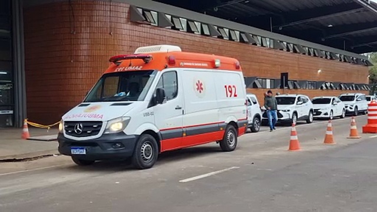 Mulher passa mal após ingerir remédios para dormir e é socorrida pelo Samu na rodoviária de Cascavel