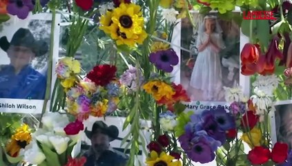 Texas, commemorazioni per le vittime dell'inondazione: le immagini del dolore