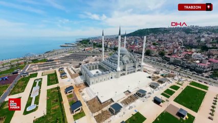 Doğu Karadeniz'in en büyük camisi Trabzon'da ibadete açıldı