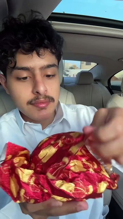 Follow for more ASMR videos🌮🍟 Credits: @k.malyeh #mukbang #asmr #fastfood #asmreating