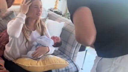 Girl finally reunites with her loved ones after 5 years of living in Australia