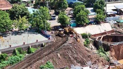 OMG !Amazing action!Making Deleted leak Construction By Power Skill Shantui DH17c2 25ton Dump Trucks