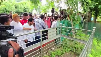 শহীদ আবরার ফাহাদের কবর জিয়ারত করছেন জাতীয় নাগরিক পার্টি'র কেন্দ্রীয় নেতৃবৃন্দ | 52BD News