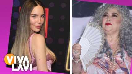 Amanda Miguel le entrega reconocimiento a Belinda