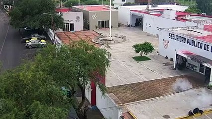 Usan dron para atacar policías en Uriangato