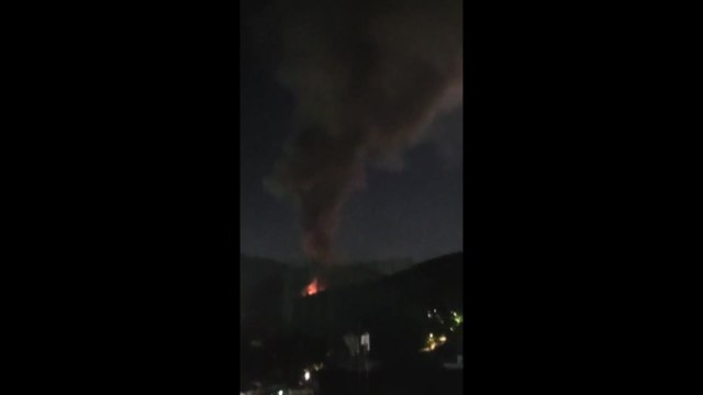 경기 남양주 물품 보관 창고에서 불...인명피해 없어 / YTN