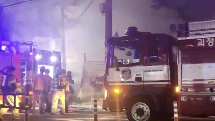 부산 장림동 어망 제조공장에서 불...인명피해 없어 / YTN