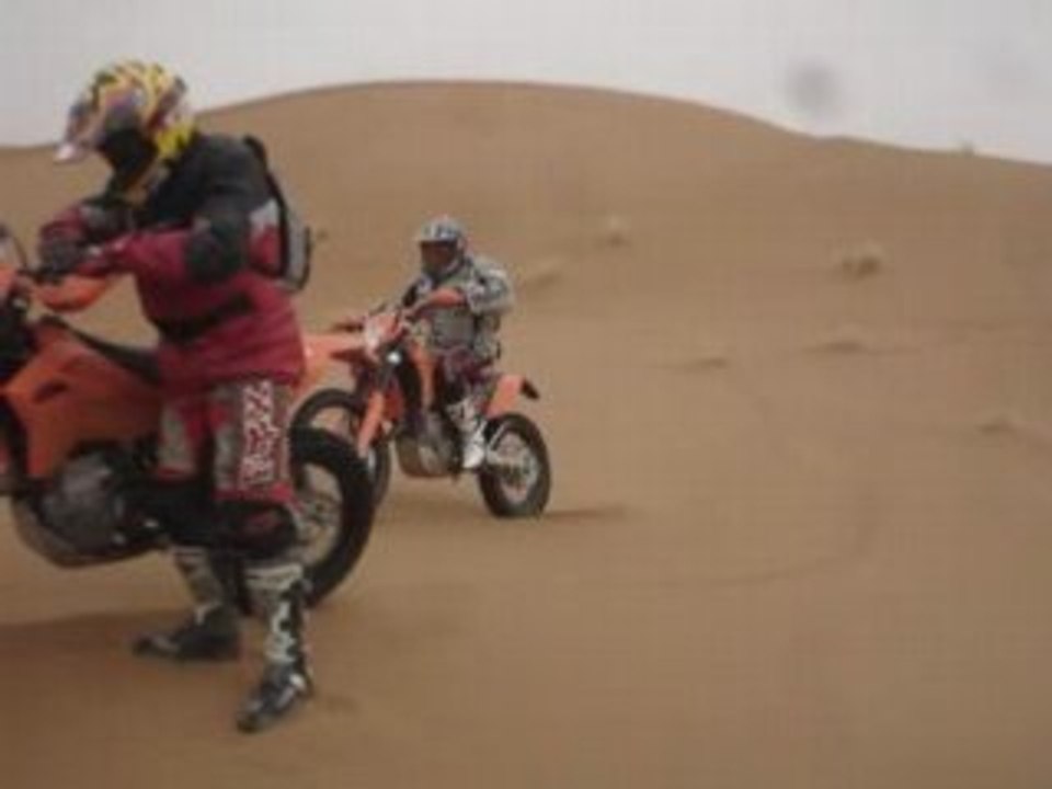 Cap Rallye : Rallye Maroc 2008 Desert 12 (www.caprallye.com)