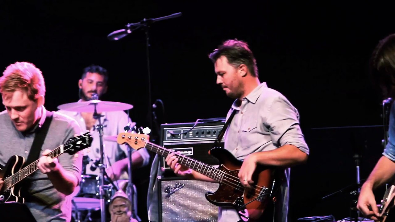 Taxman (The Beatles cover) - Cold War Kids (live)