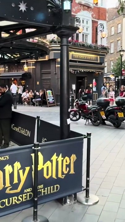 🇬🇧 No commentary, just pure London 4k vibes 🎧🚶
