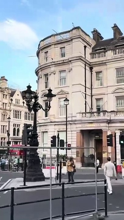 🇬🇧 No commentary, just pure London 4k vibes 🎧🚶