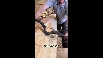 Master Blades of the Past: Hand-Carving Wood with Ancient Knives