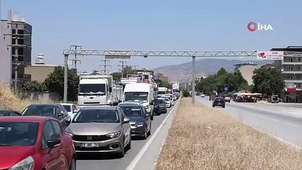 Aydın-Muğla arası 60 km araç kuyruğu oluştu!