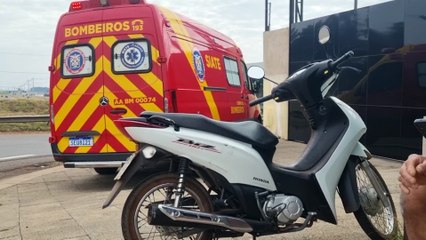 Mulher fica ferida após queda de motocicleta no Trevo da Ceasa em Cascavel