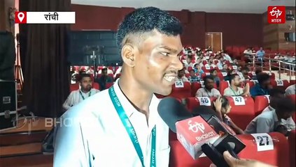 बाधाओं को दूर कर दृष्टि बाधित विवेक ने पाई सफलता, हासिल की सरकारी नौकरी!