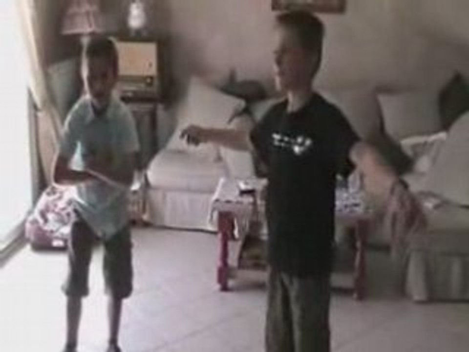 Matthieu et Valentin pro de la Tecktonik