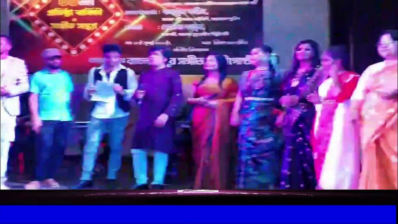 সুর ও সঙ্গীত শিল্পীগোষ্ঠীর পরিবেশনায় দলীয় সঙ্গীত সব সখিরে পাড় করিতে নিবো আনা আনা