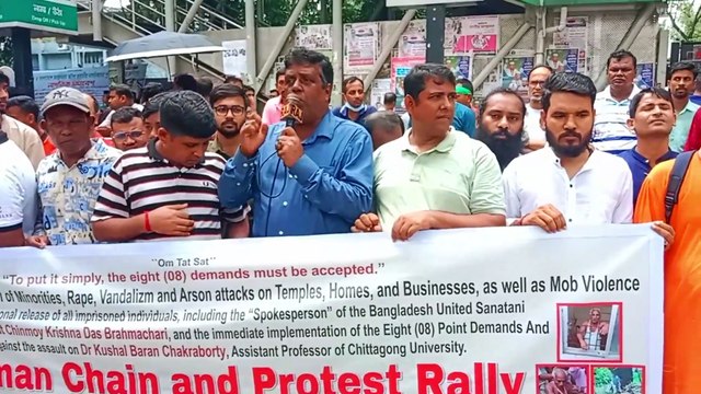 শেখ হাসিনা হেলিকপ্টারে পালিয়ে যেতে পাড়লে আপনি একটা ভ্যানও পাবেন না