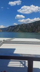 You have a good time discovering funny news