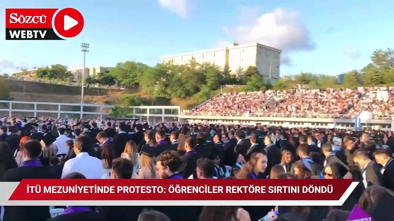İTÜ mezuniyetinde protesto: Öğrenciler rektöre sırtını döndü