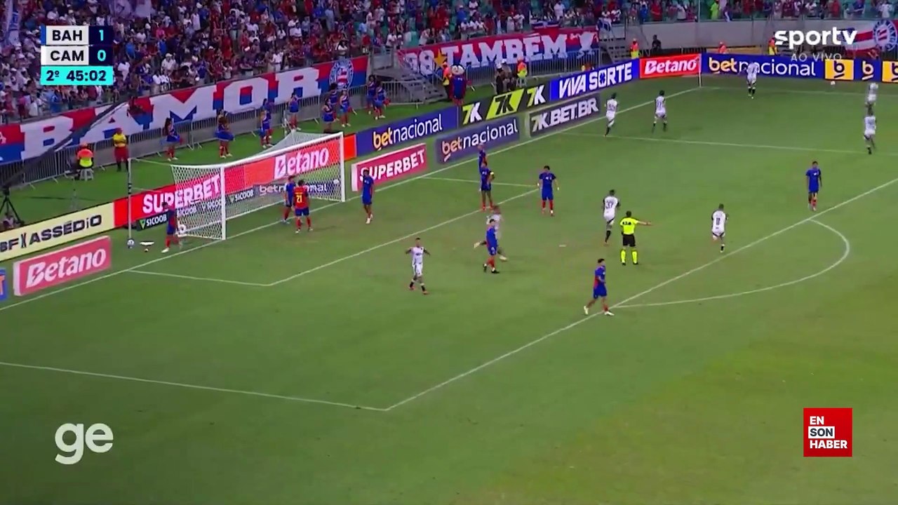 Brezilyalı futbolcu Hulk'un kornerden attığı enfes gol