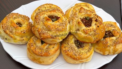 Rose Buns Recipe without Oven | Meat Rose Rolls |Dinner roll bread |keema gulab | stuffed rose bread #tastemadeworld #rosebread #rosebuns #breadroll #breaddesign #breadshape