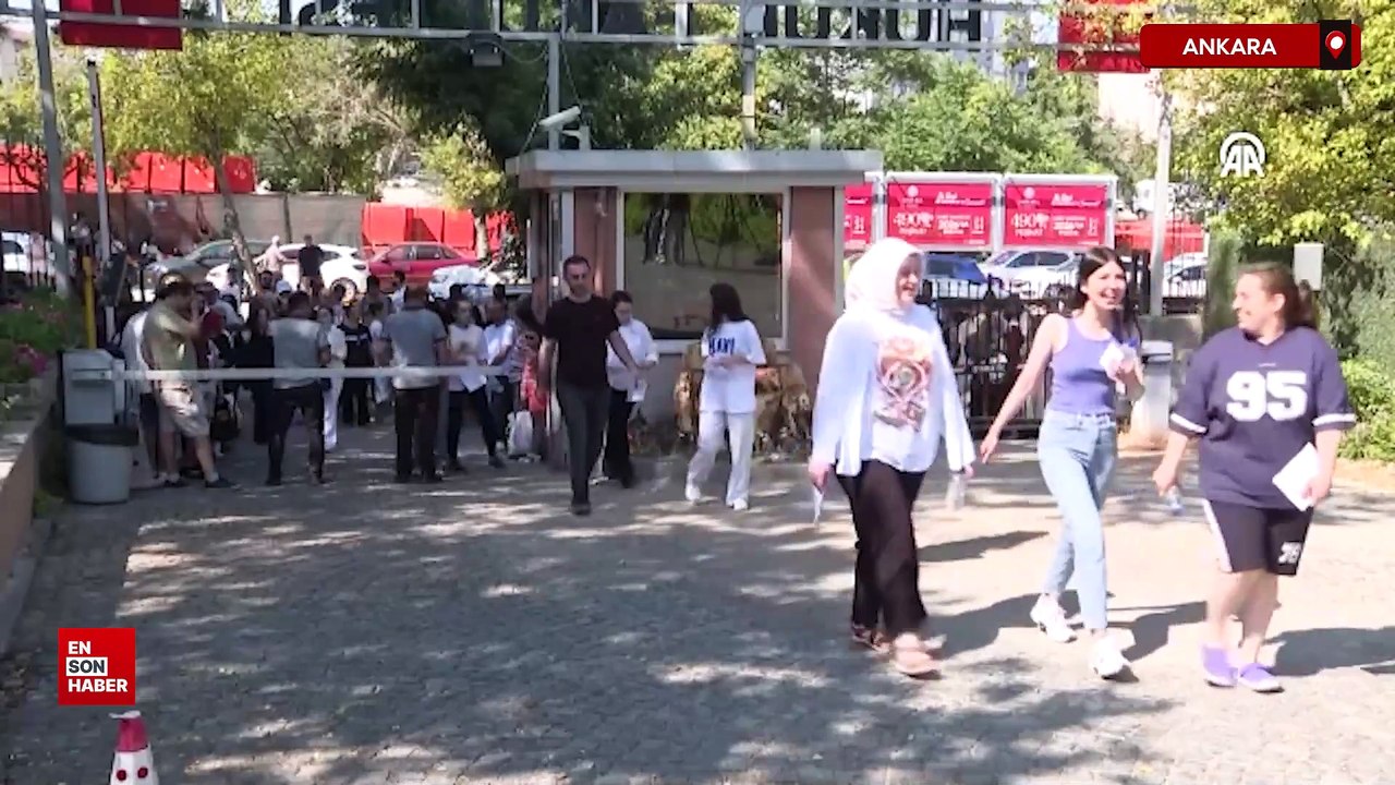 Milli Eğitim Bakanlığı Akademi Giriş Sınavı'nın ilk oturumu başladı