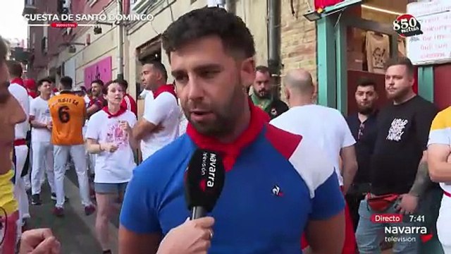 Encierro con muchos corredores franceses por su fiesta nacional