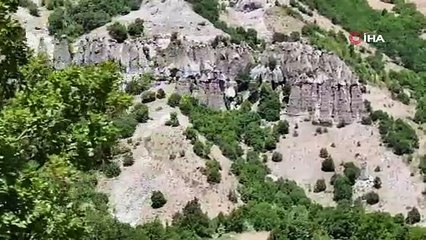 Görüntüsü peri bacalarını andırıyor, efsanesi dilden dile dolaşıyor