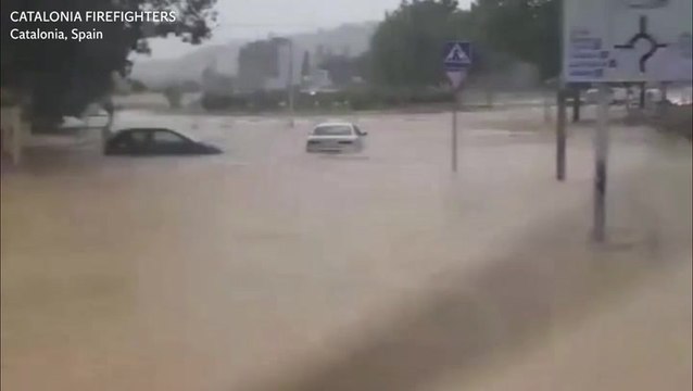 Spain battles severe floods as cars submerged and roads turned to rivers