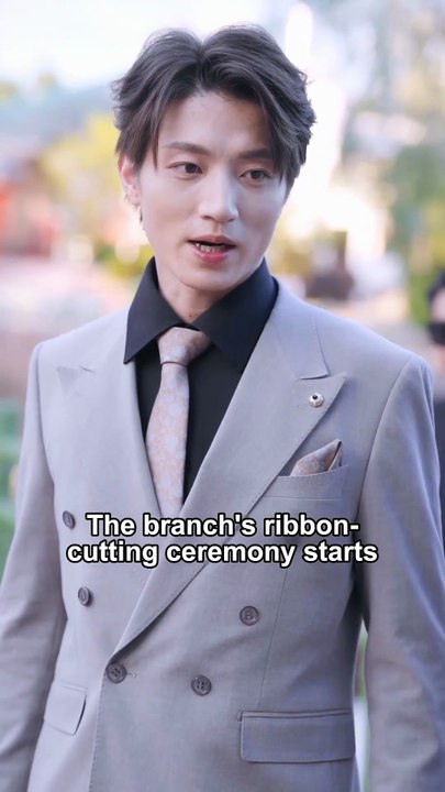 Everyone Ignores Poor Dying Elderly,Only A Single Mom Rush Out Save Him! Now, His CEO Son Spoil Her!