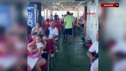 Balıkesir'de Marmara Adası açıklarında feribotta yangın çıktı