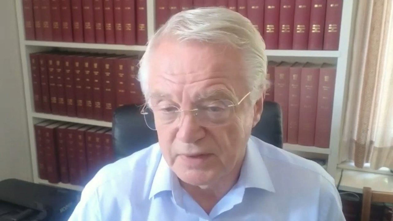 WATCH: David Davis declares migrant deal 'won't work as a deterrent'