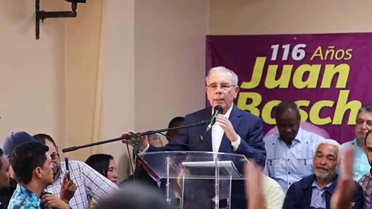 Danilo Medina en Puerto Plata Si ellos saben hacer oposición, que se quiten y nos dejen gobernar