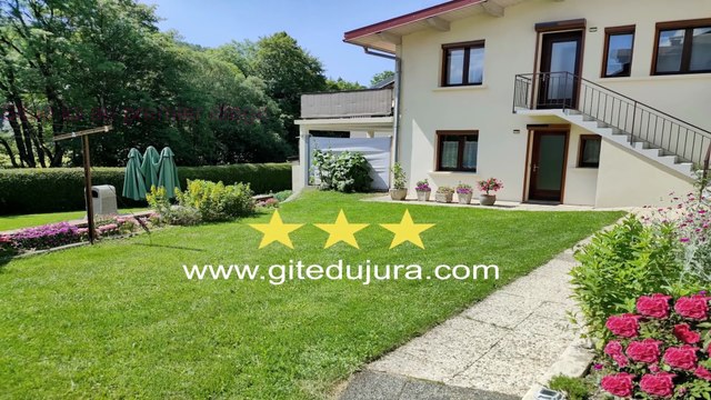 Gîte 1805 Montagnes Jura, Spa Jacuzzi Sauna, 3 étoiles, Location Vacances Foncine-le-Haut, gitedujura.com