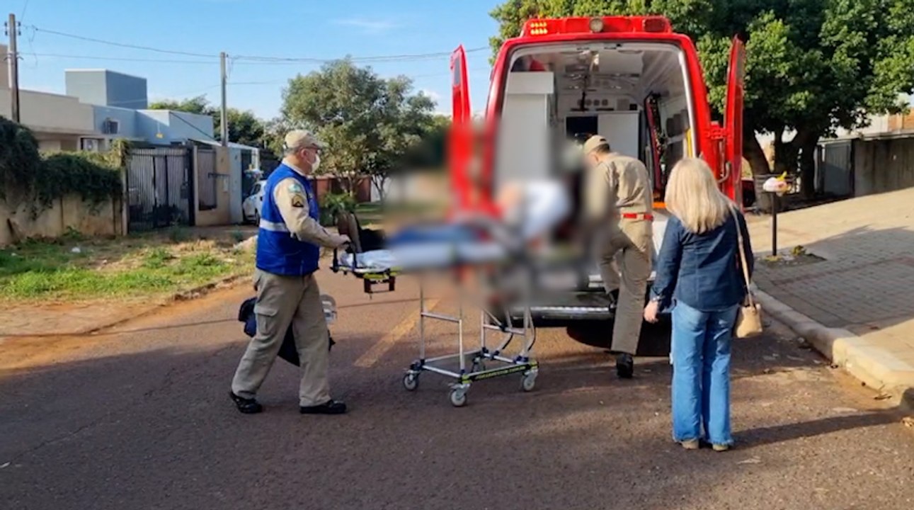 Idosa sofre queda no Bairro Santa Felicidade e fica ferida