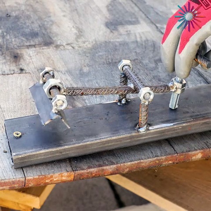 Simple jig for precise pipe positioning