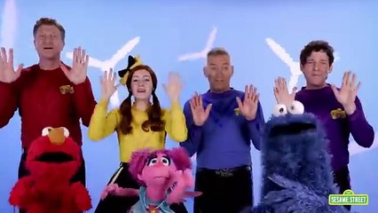 Sesame Street: Do the Propeller Song with The Wiggles!