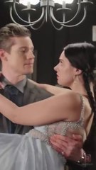 [FULL]The poor girl saved the president, and the president fell in love with her at first sight!