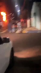 Casa pega fogo em Toledo e moradores apontam possível incêndio criminoso